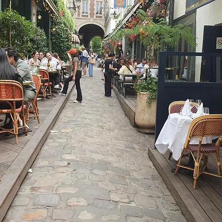 Hotel Gare Montparnasse ,center 6,eiffel Tour And Louvre Meusm 5 Minute , Front Metro *